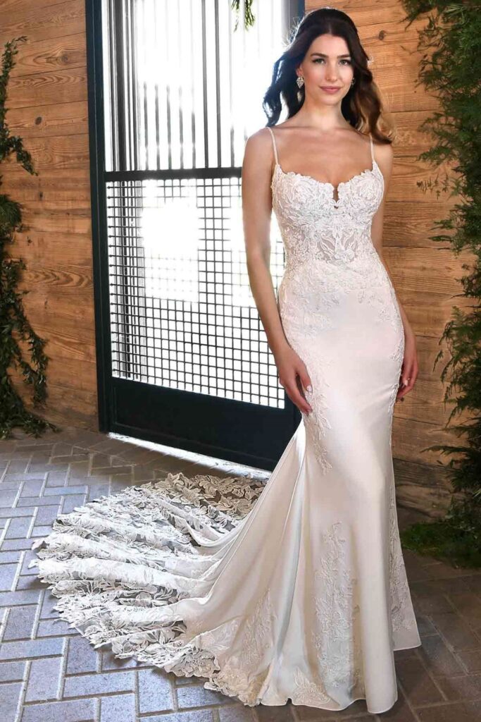 Essense-of-Australia-D3458-trouwjurk-1