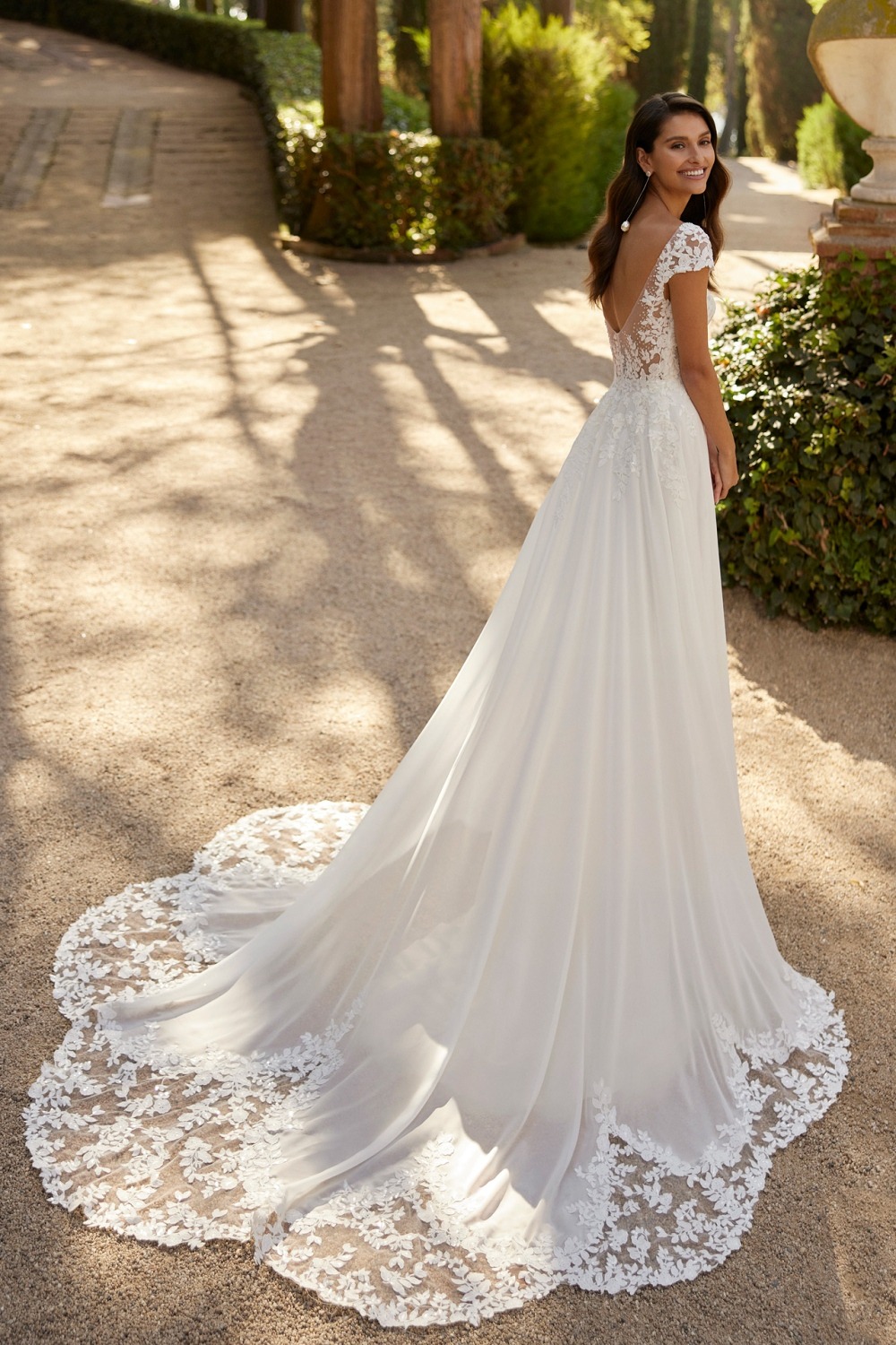 Trouwjurk DAYANA Adriana Alier - Afbeelding 2
