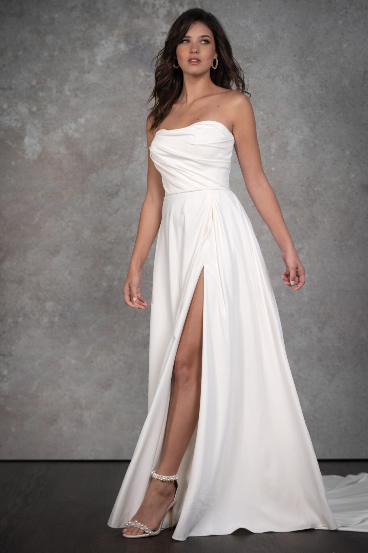 D4225-essense-of-australia-trouwjurk