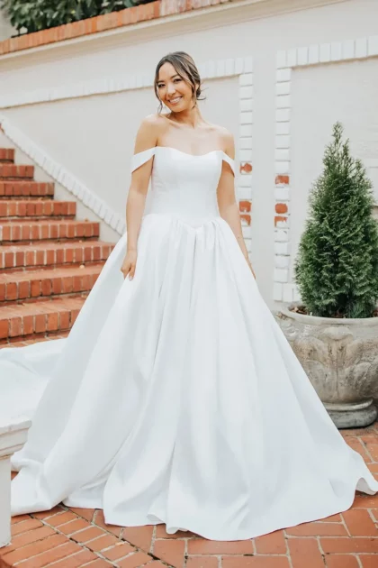 Trouwjurk D4110 Essense of Australia