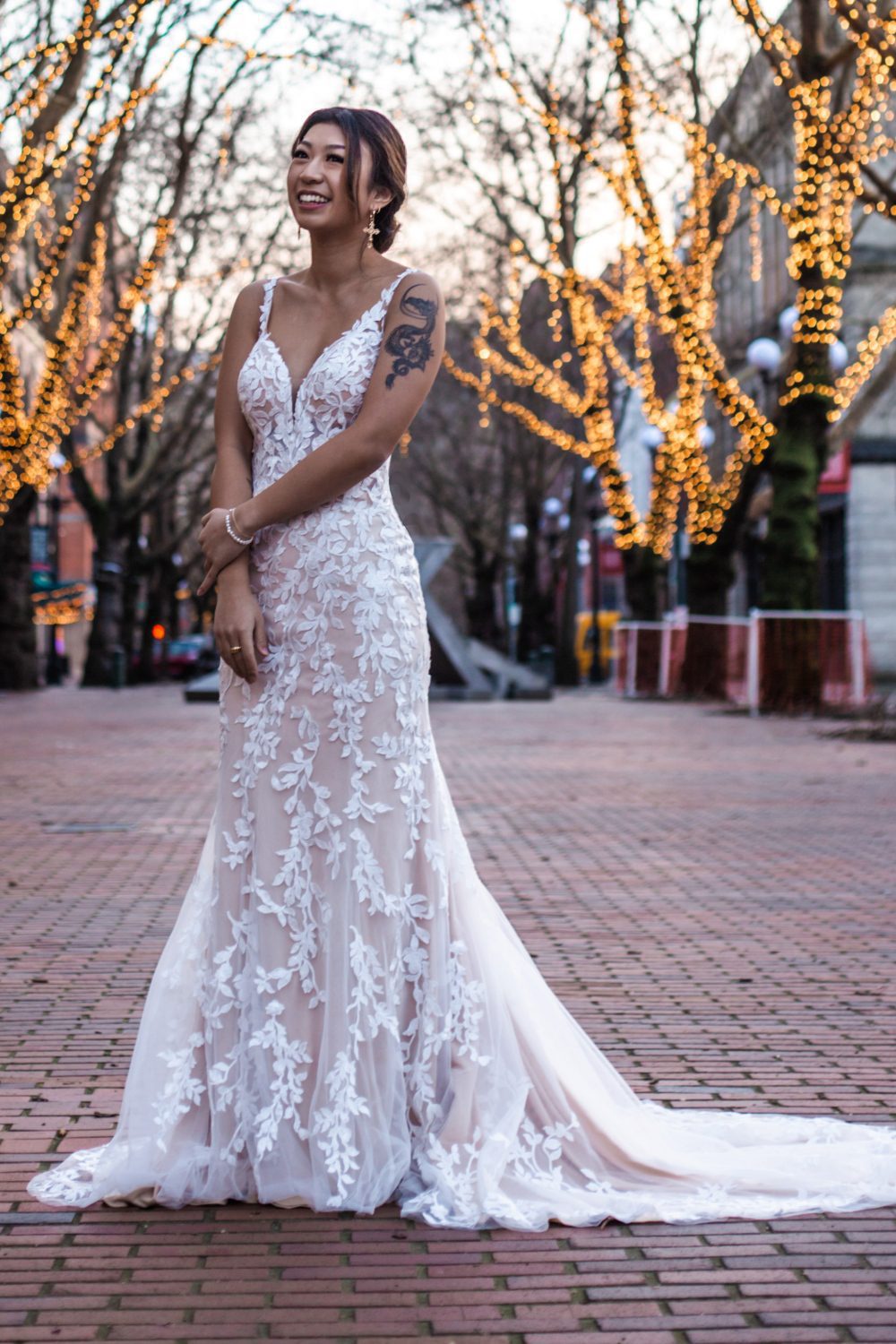 Trouwjurk D3301 van het merk Essense