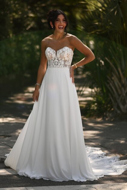 Trouwjurk D3862 Essense of Australia