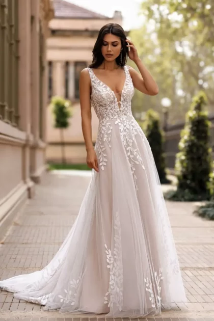 trouwjurk-eb0227-blaadjes-kant